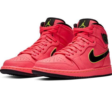 jordan 1 retro shoes for women.